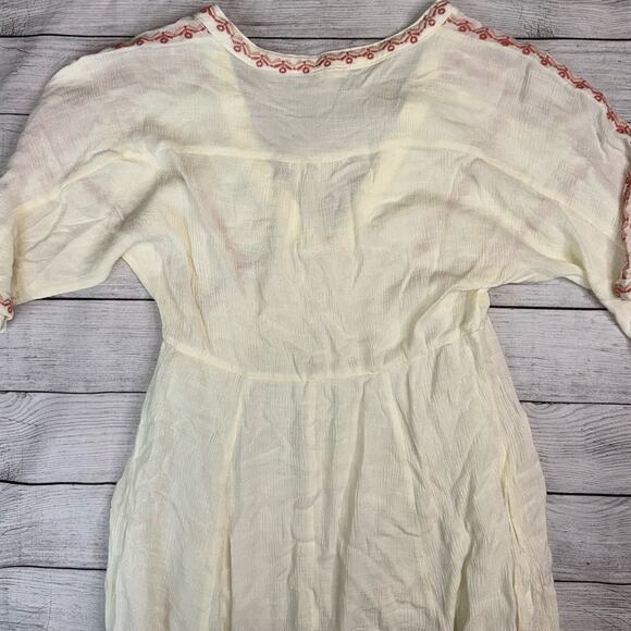 En Creme Ivory and Red V-Neck Embroidered Midi Dress with Handkerchief Hem Small - Picture 9 of 9